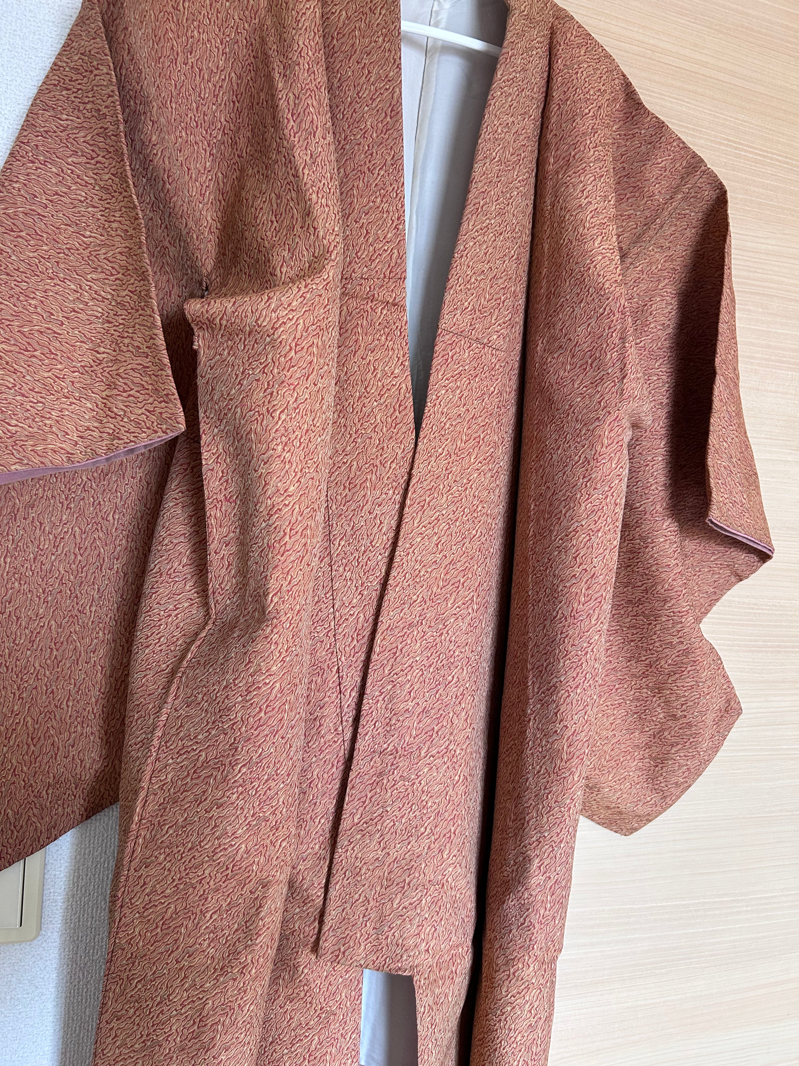 Vintage Japanese Haori in Dusty Rose with Subtle Textured Pattern