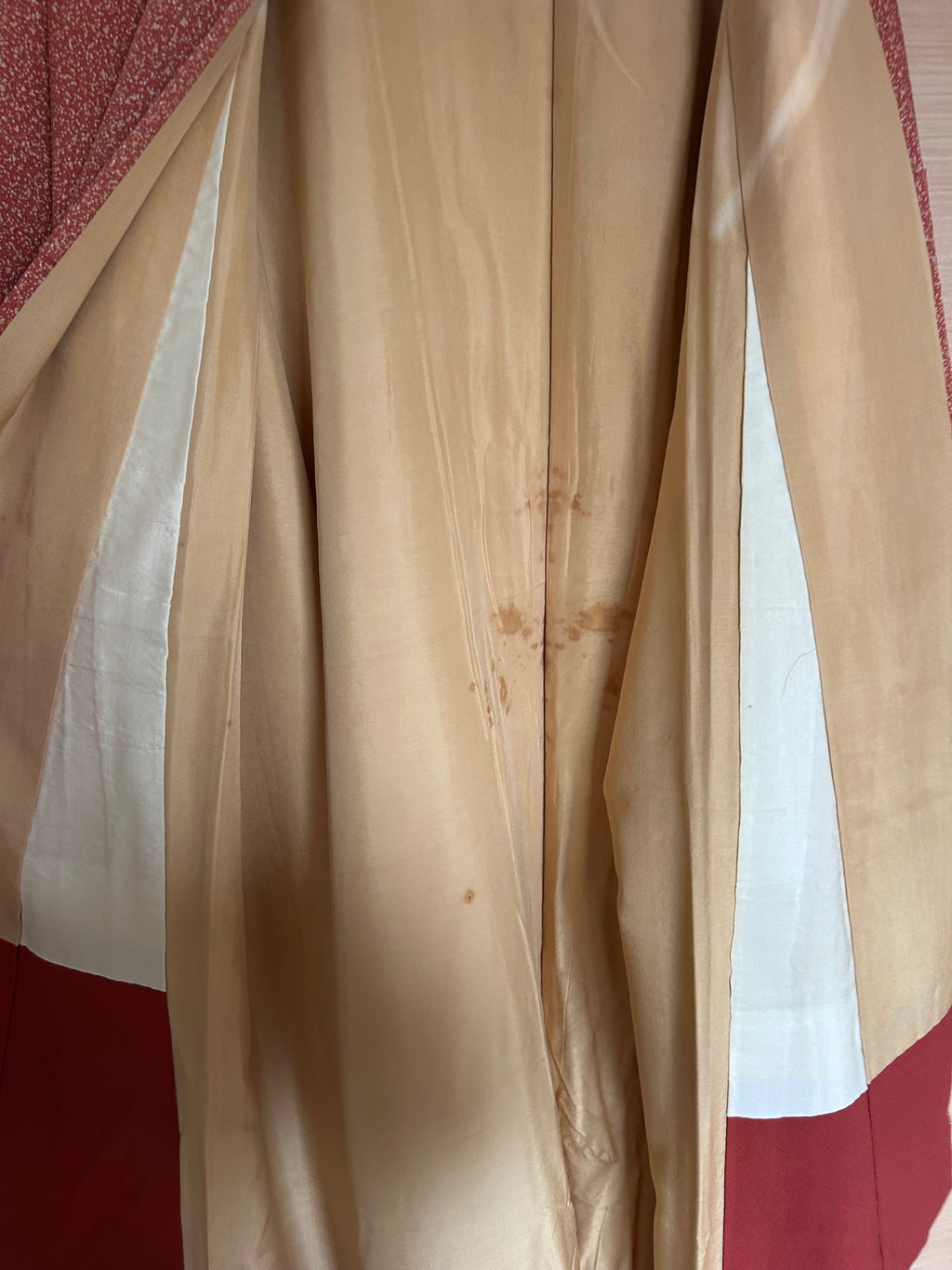 Vintage Japanese Kimono in Terracotta Red with White Splash Gradient Pattern