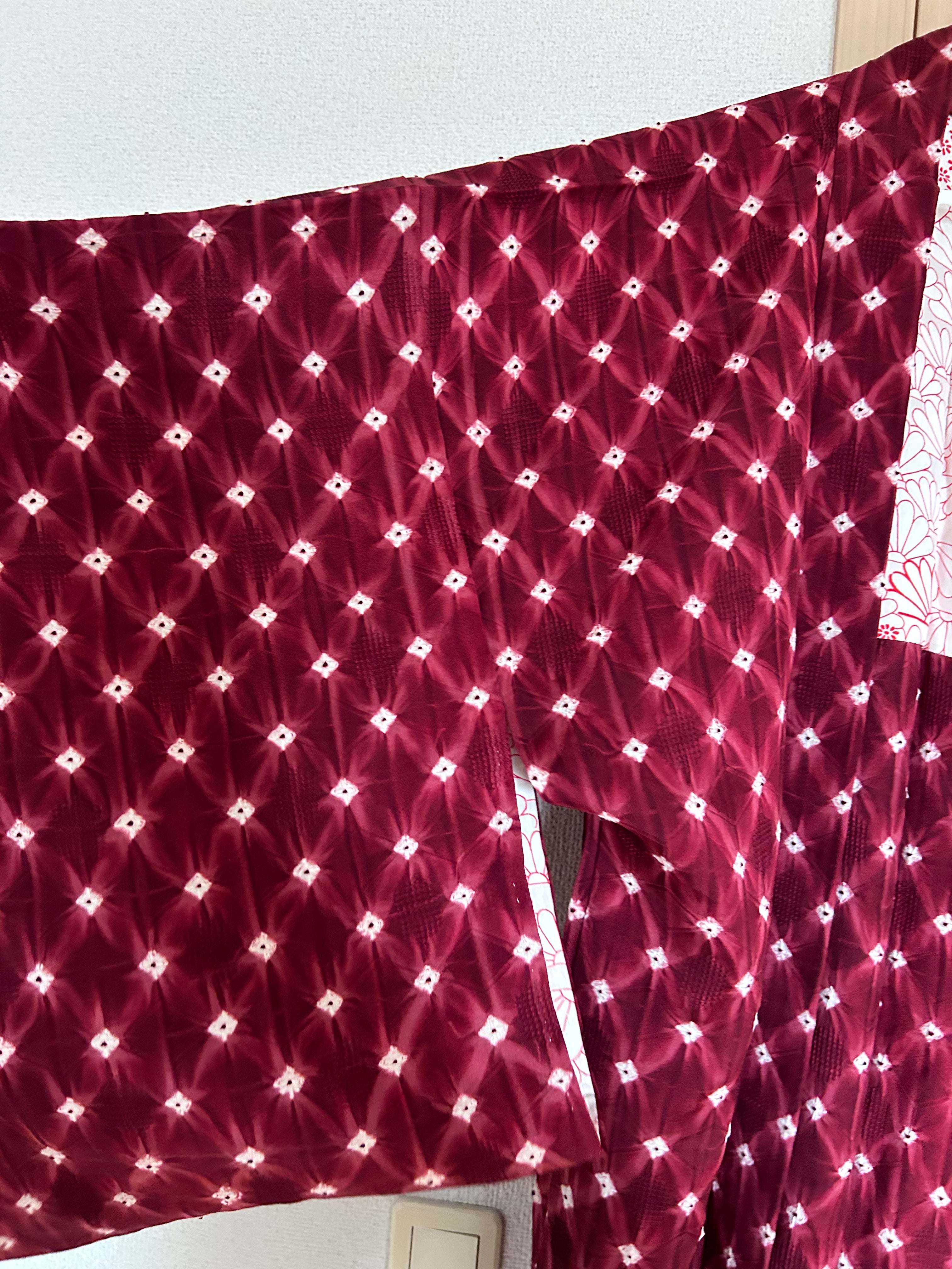 Vintage Japanese Shibori Haori in Deep Burgundy with White Diamond Pattern
