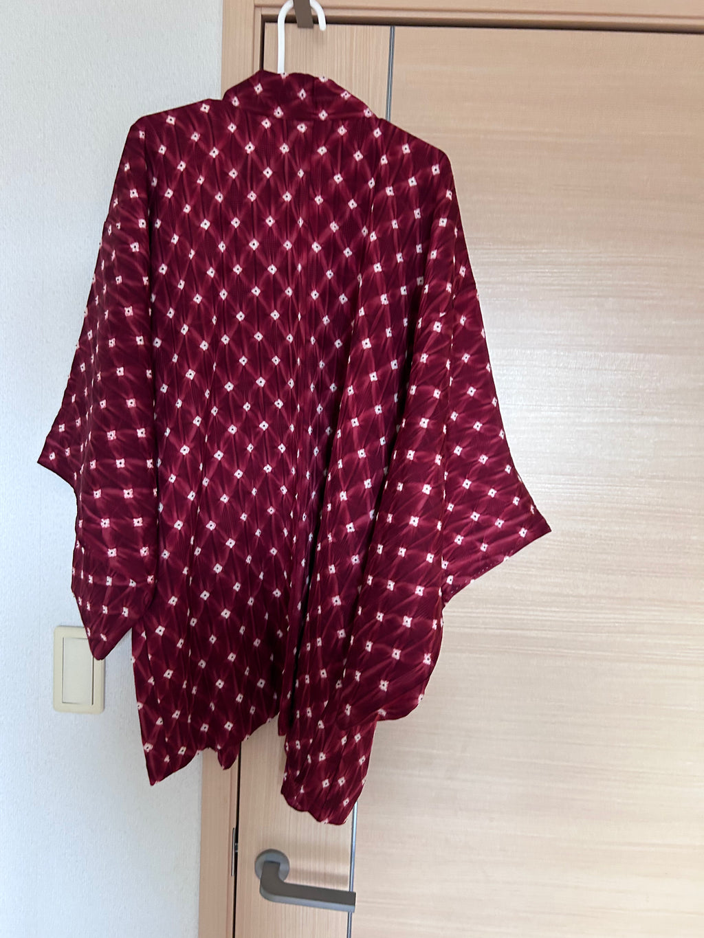 Vintage Japanese Shibori Haori in Deep Burgundy with White Diamond Pattern