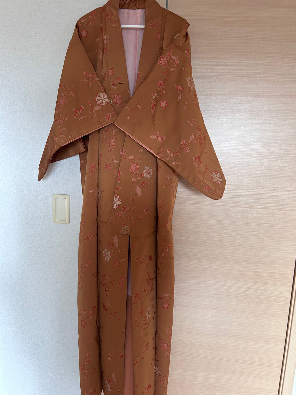 Vintage Japanese Haori in Warm Camel Brown with Delicate Pink Floral Vine Pattern