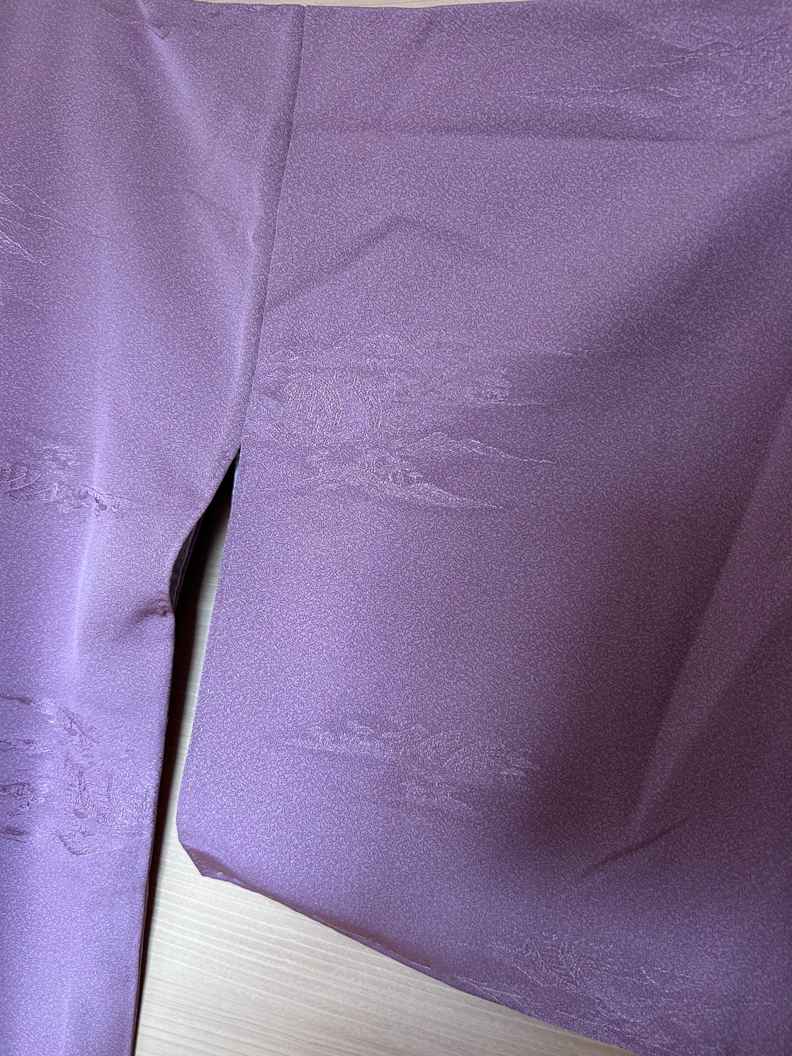 Vintage Japanese Haori Jacket in Dusty Mauve with Scenic Woven Landscape Pattern