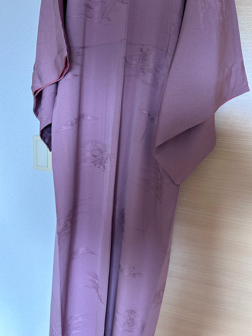 Vintage Japanese Haori Jacket in Dusty Mauve with Scenic Woven Landscape Pattern