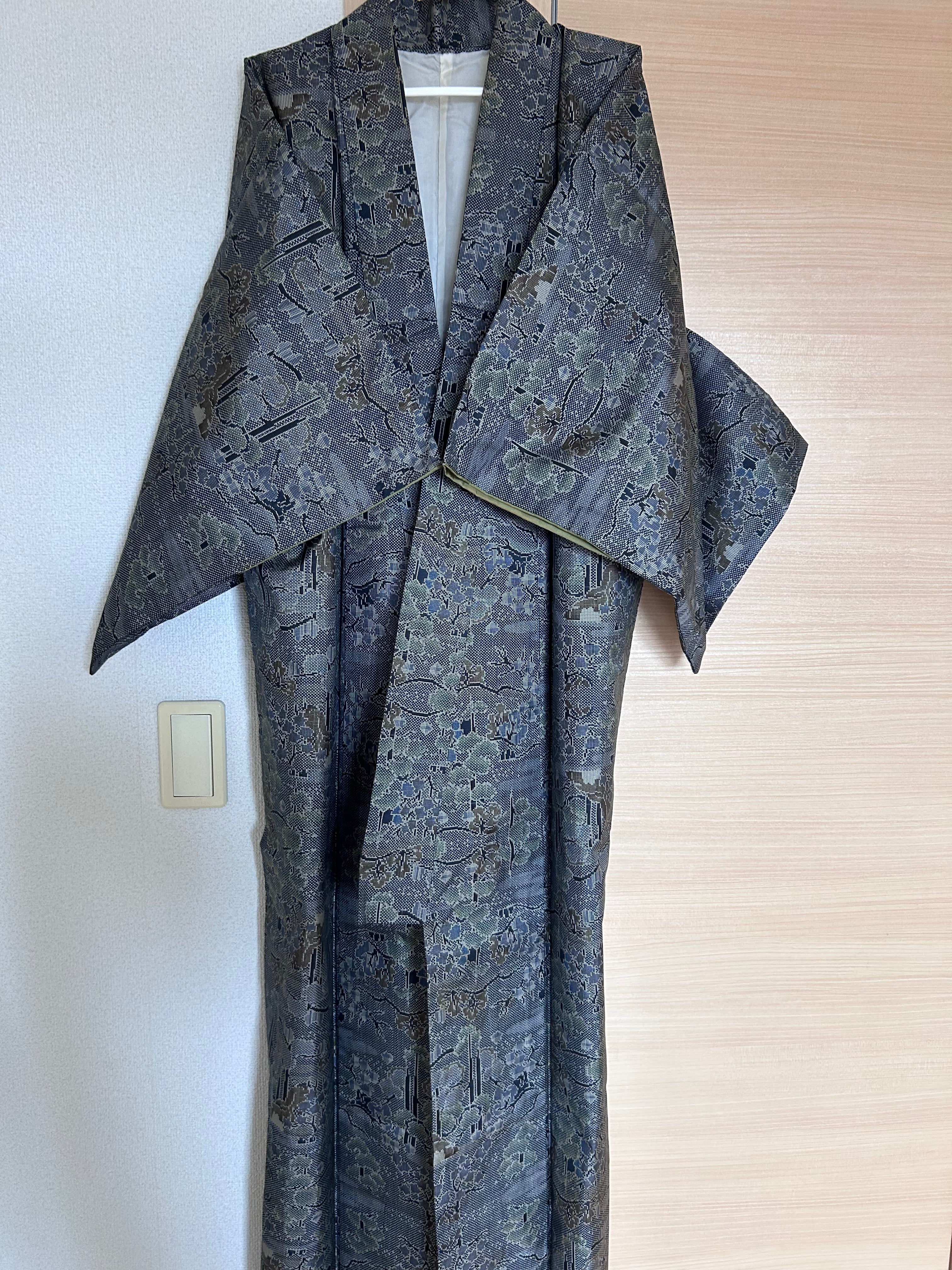 Vintage Japanese Haori Jacket in Charcoal Gray with Traditional Woven Floral & Geometric Pattern