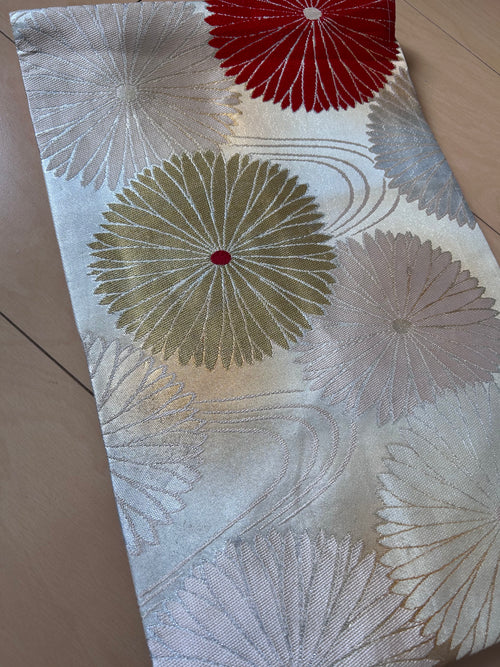 Vintage Japanese Fukuro Obi Belt – Elegant Chrysanthemum & Flowing Water Brocade in Gold, Ivory & Red