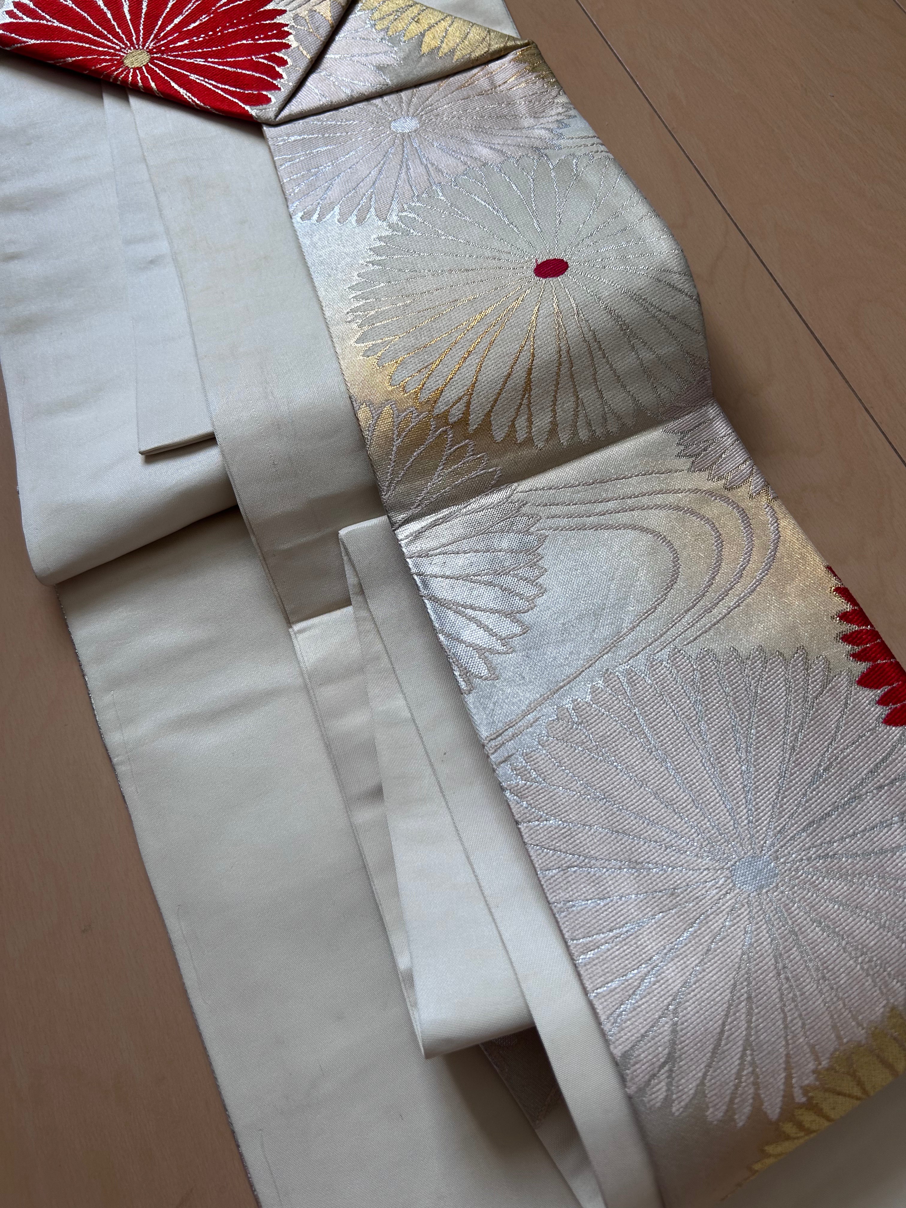 Vintage Japanese Fukuro Obi Belt – Elegant Chrysanthemum & Flowing Water Brocade in Gold, Ivory & Red