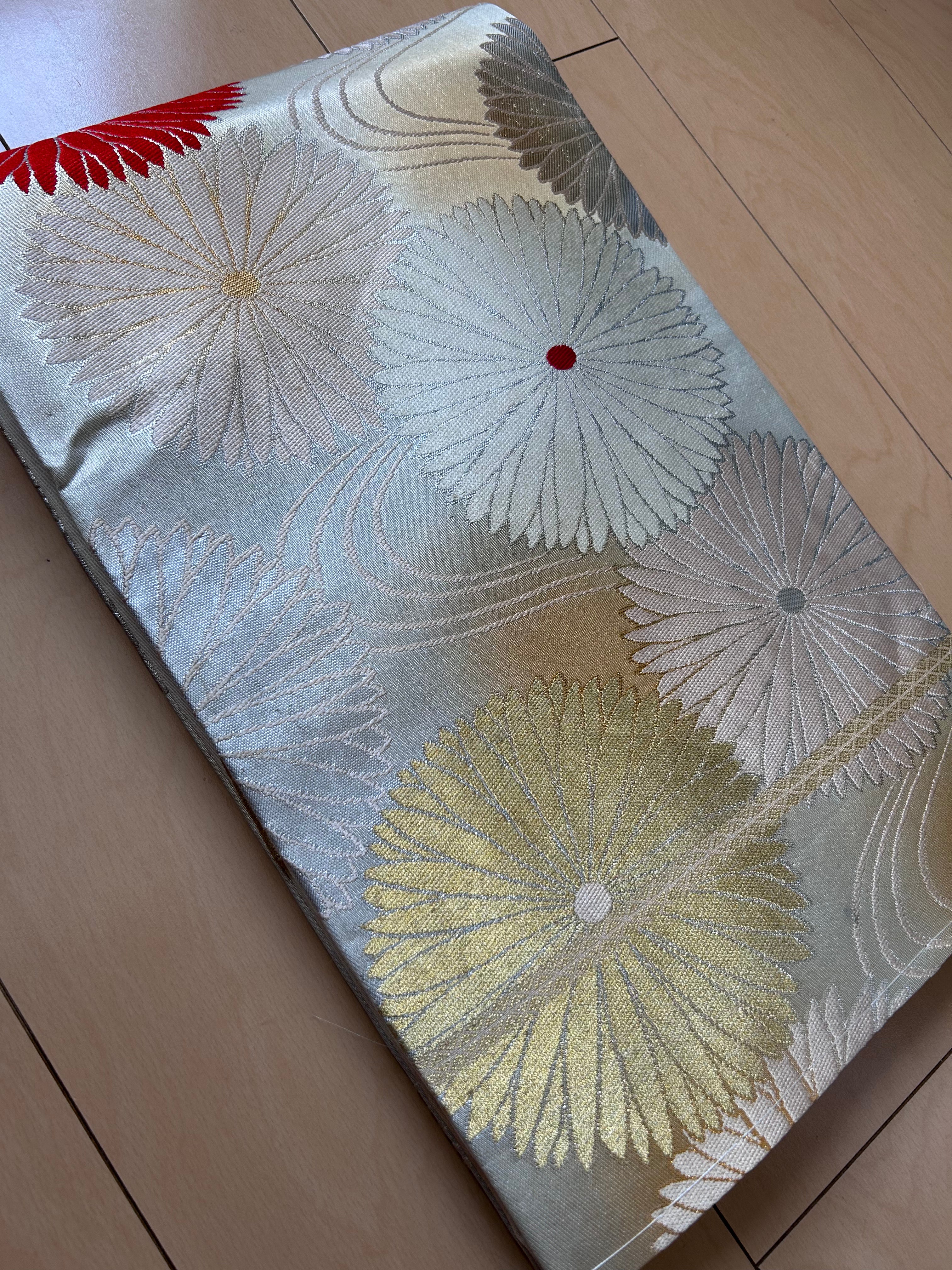 Vintage Japanese Fukuro Obi Belt – Elegant Chrysanthemum & Flowing Water Brocade in Gold, Ivory & Red