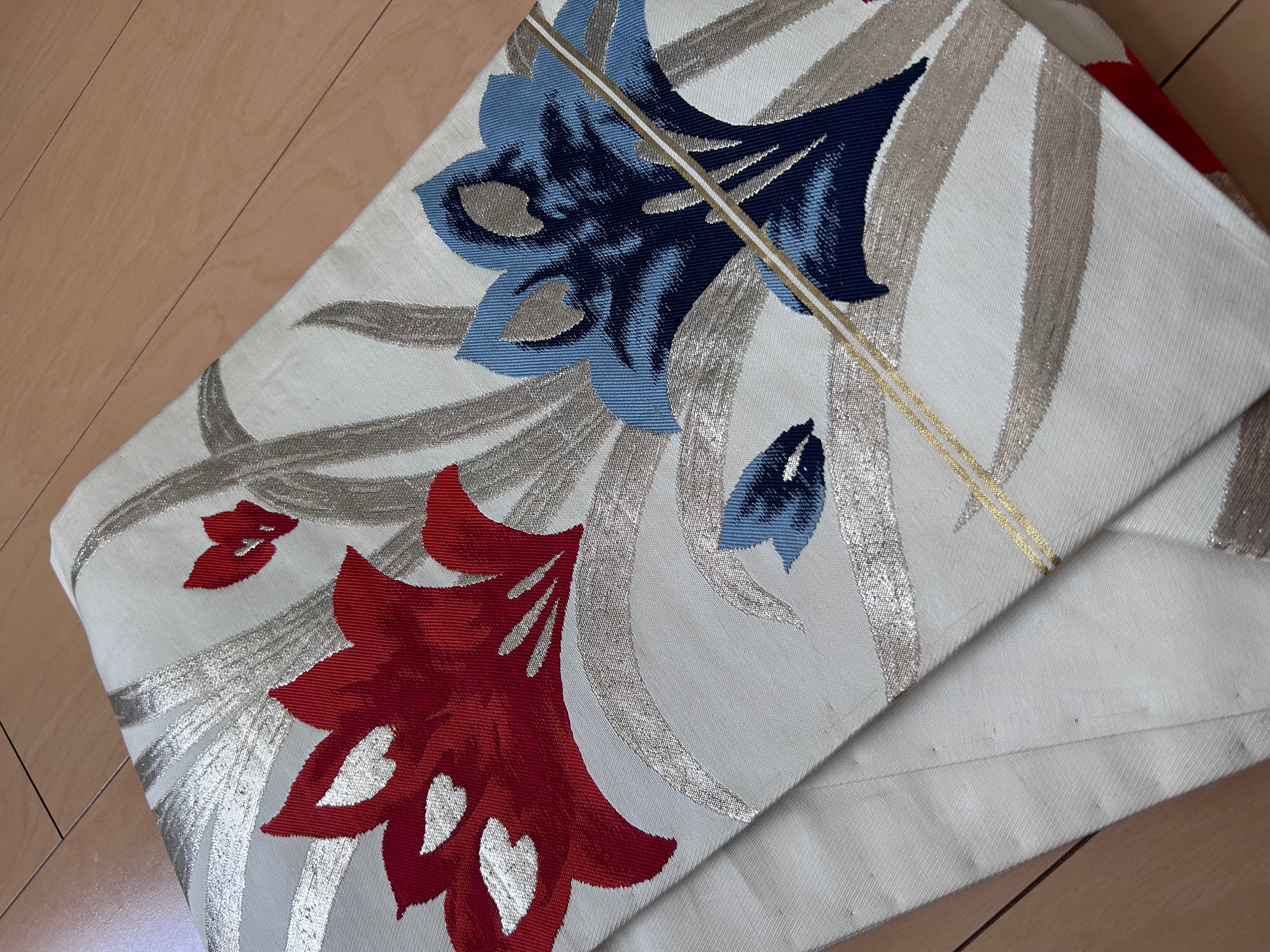 Vintage Japanese Fukuro Obi Belt – Silver Brocade with Bold Red & Blue Lily Floral Design