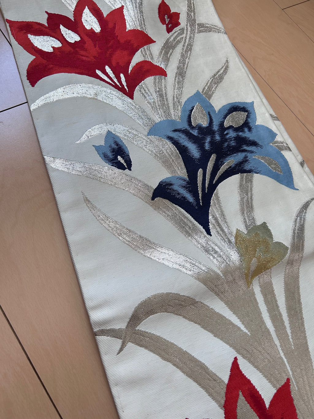 Vintage Japanese Fukuro Obi Belt – Silver Brocade with Bold Red & Blue Lily Floral Design
