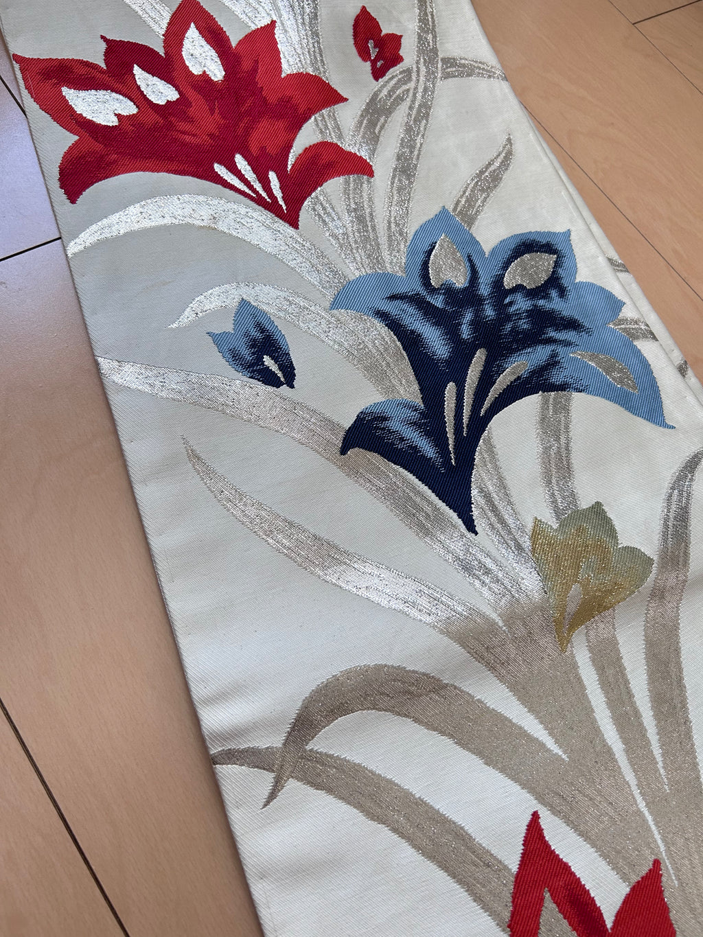 Vintage Japanese Fukuro Obi Belt – Silver Brocade with Bold Red & Blue Lily Floral Design