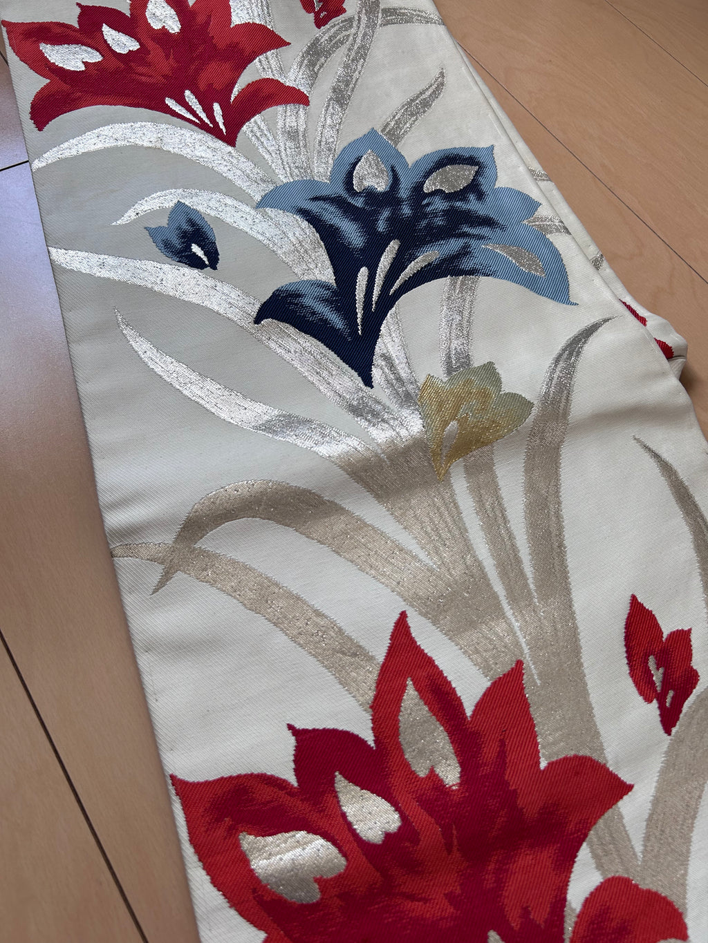 Vintage Japanese Fukuro Obi Belt – Silver Brocade with Bold Red & Blue Lily Floral Design