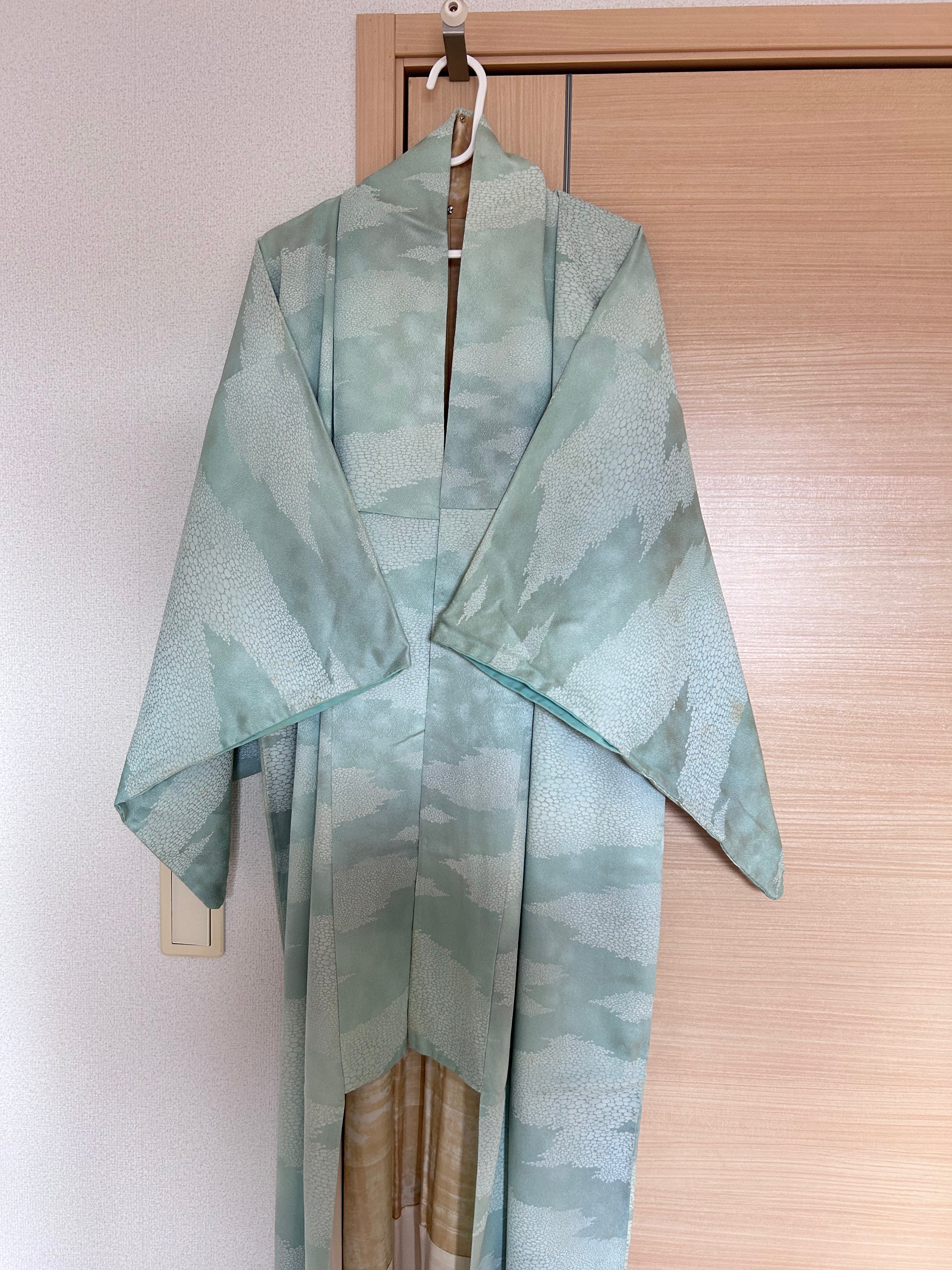 Vintage Japanese Haori Jacket – Soft Mint Green Shibori-Inspired Pattern