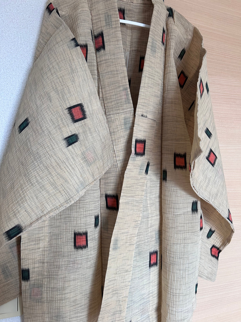 Vintage Japanese Haori Jacket – Beige Kasuri-Inspired Geometric Pattern