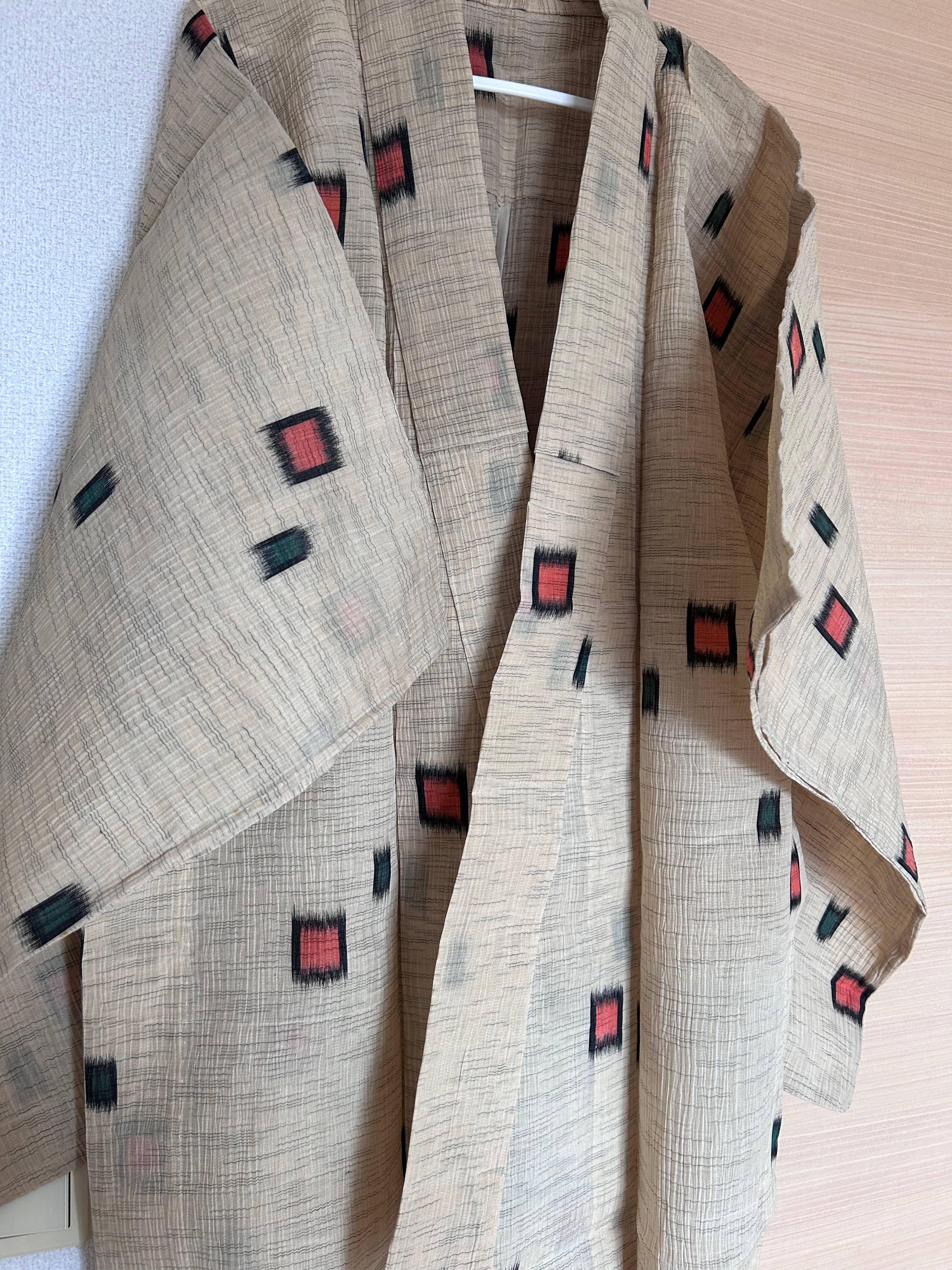 Vintage Japanese Haori Jacket – Beige Kasuri-Inspired Geometric Pattern