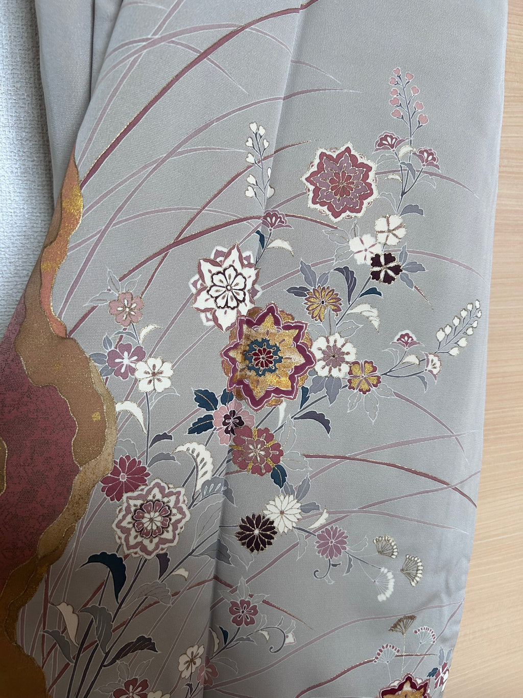 Vintage Japanese Haori Jacket – Light Gray Floral Landscape