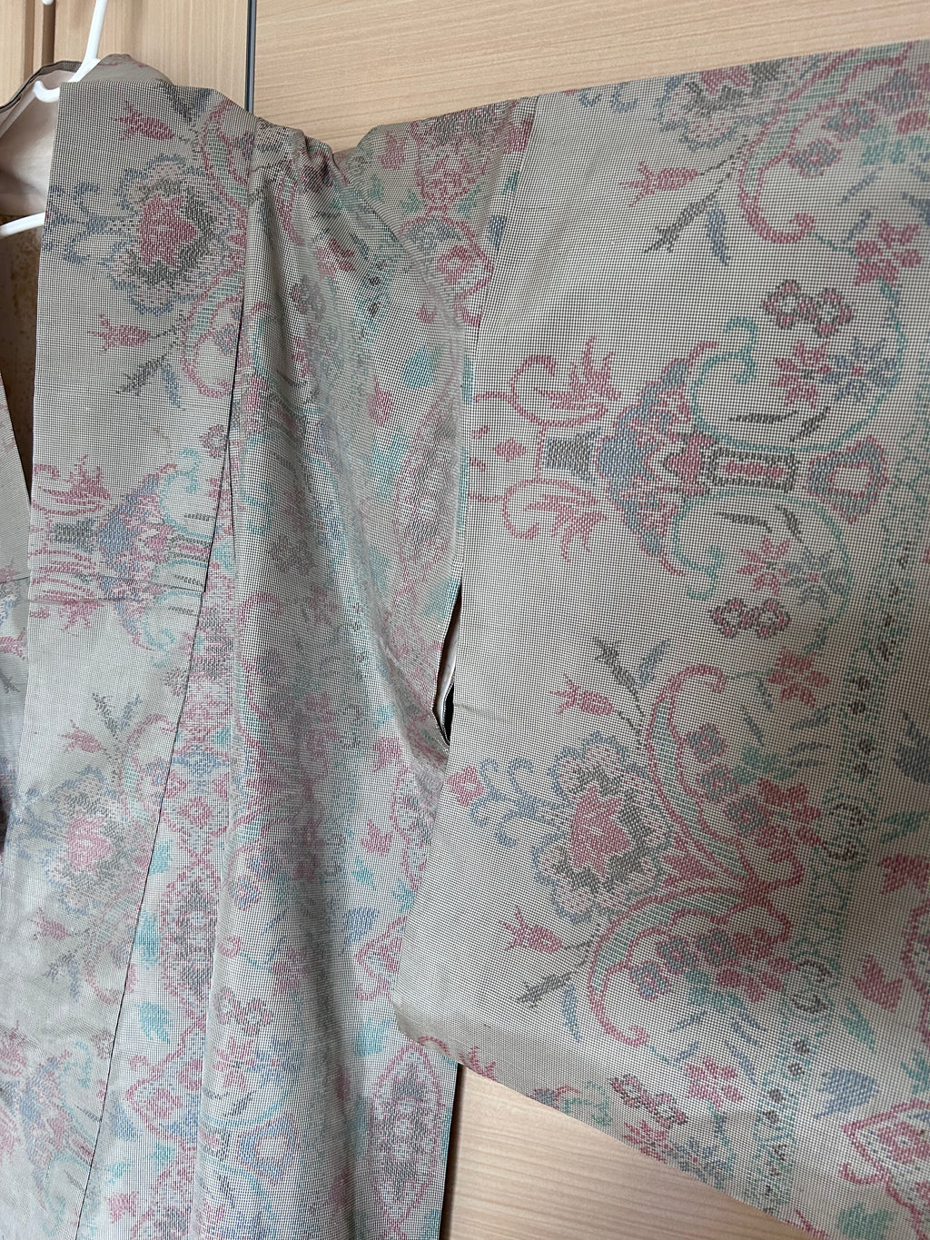 Vintage Japanese Haori Jacket – Pastel Brocade Floral Pattern