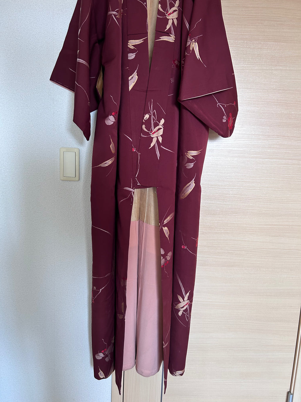 Vintage Japanese Kimono in Deep Burgundy with Delicate Floral & Leaf Motifs