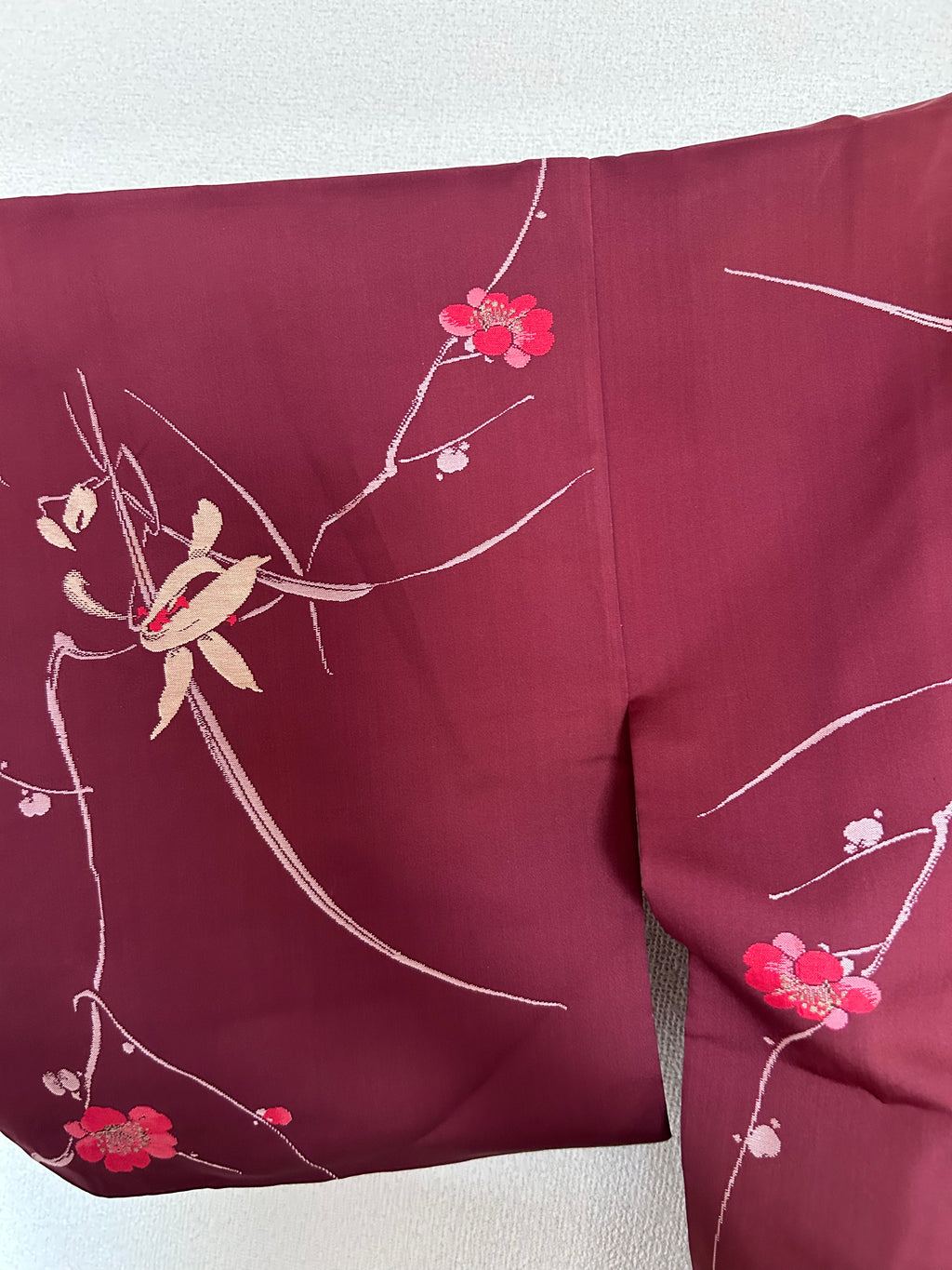 Vintage Japanese Kimono in Deep Burgundy with Delicate Floral & Leaf Motifs