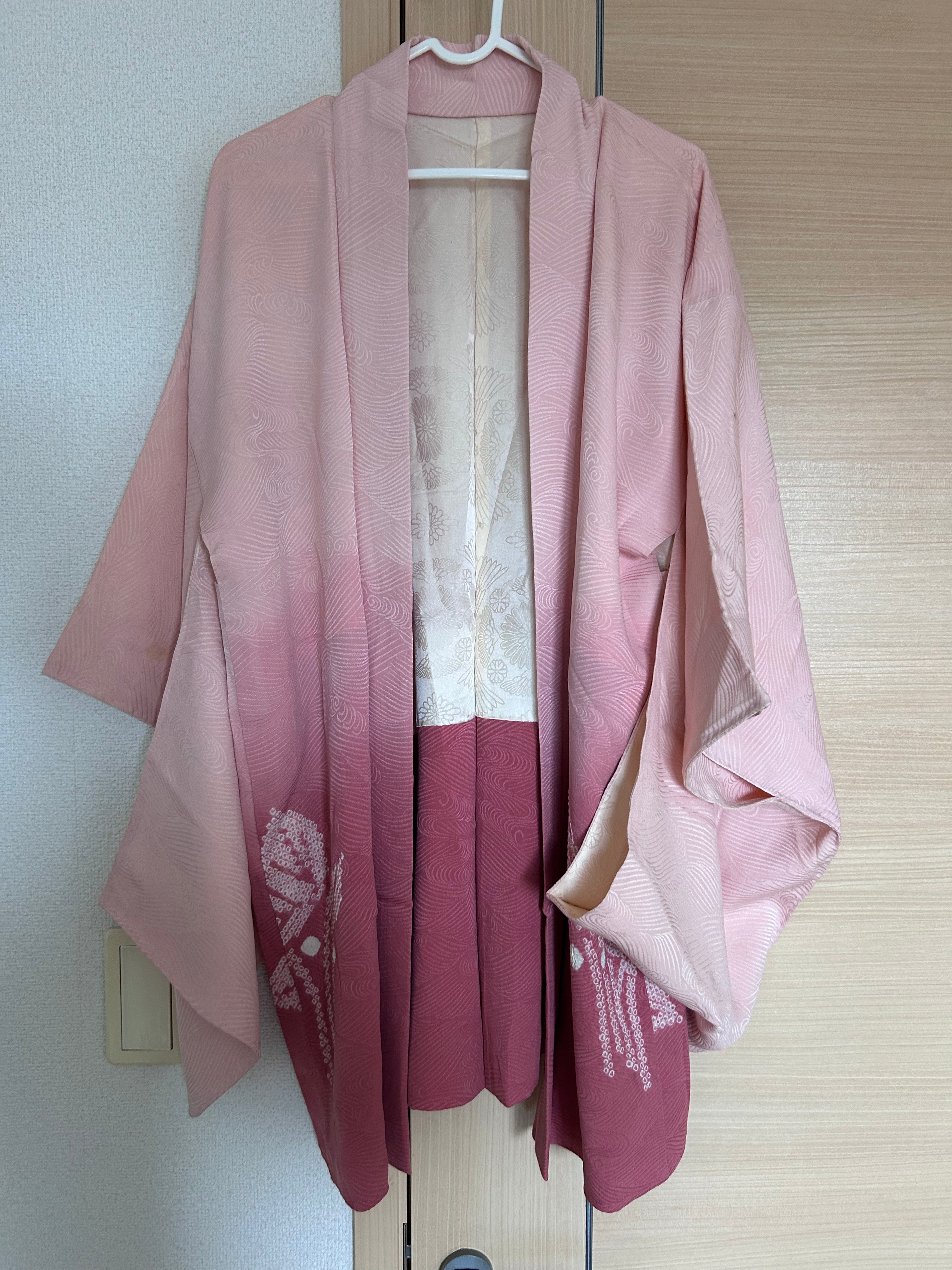 Vintage Japanese Haori in Soft Pink Gradient with Shibori Floral Design