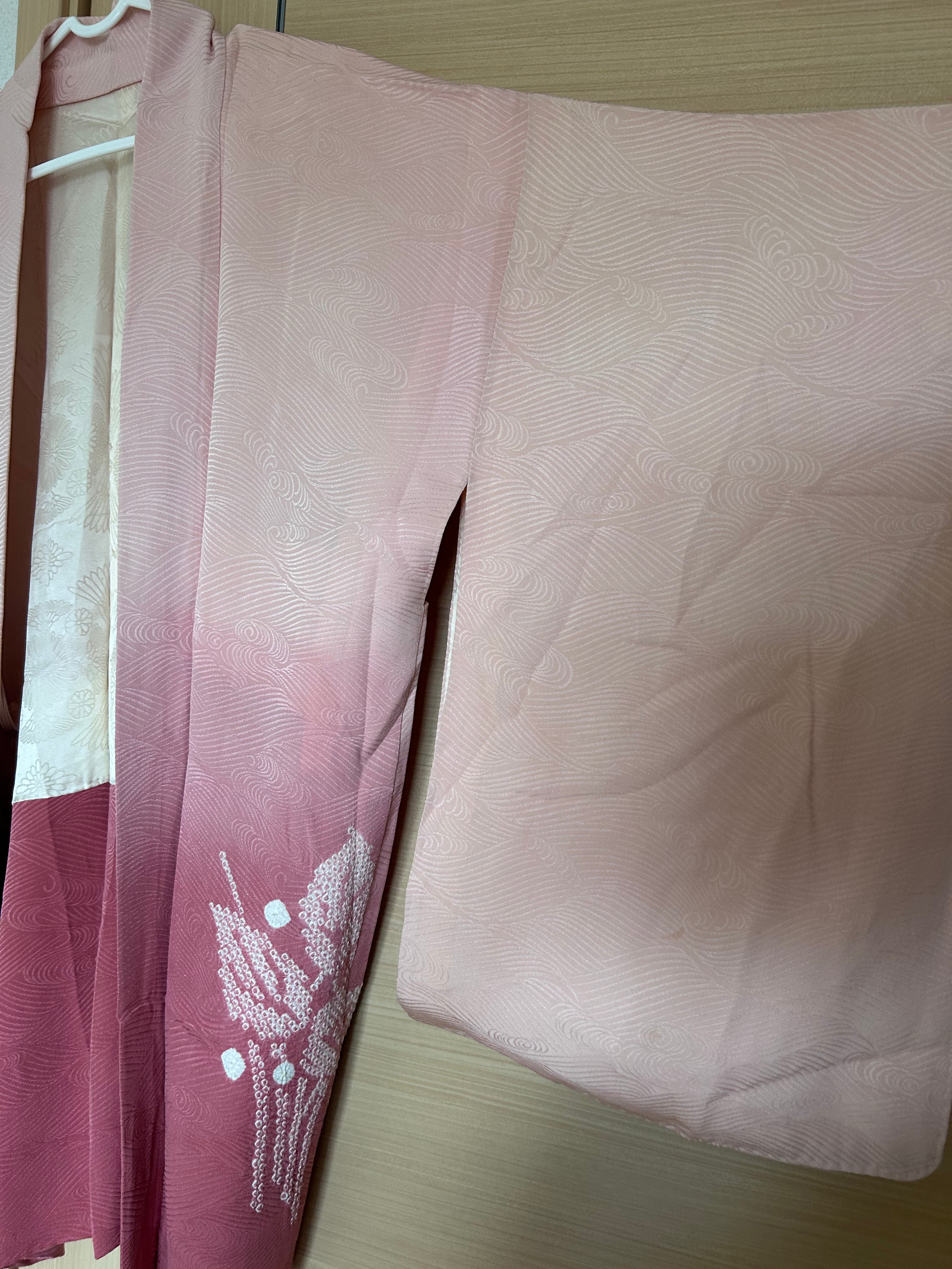 Vintage Japanese Haori in Soft Pink Gradient with Shibori Floral Design