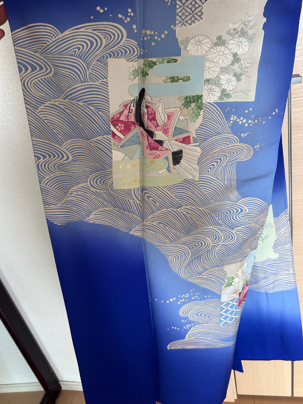 Traditional wave pattern with Gosho Guruma and peony motifs on vintage Japanese silk haori