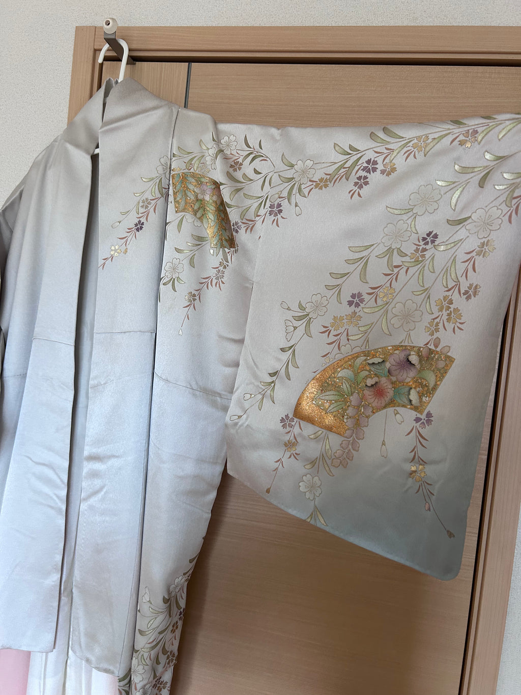 Vintage Japanese silk haori in soft silver with sakura and fan motifs - Right