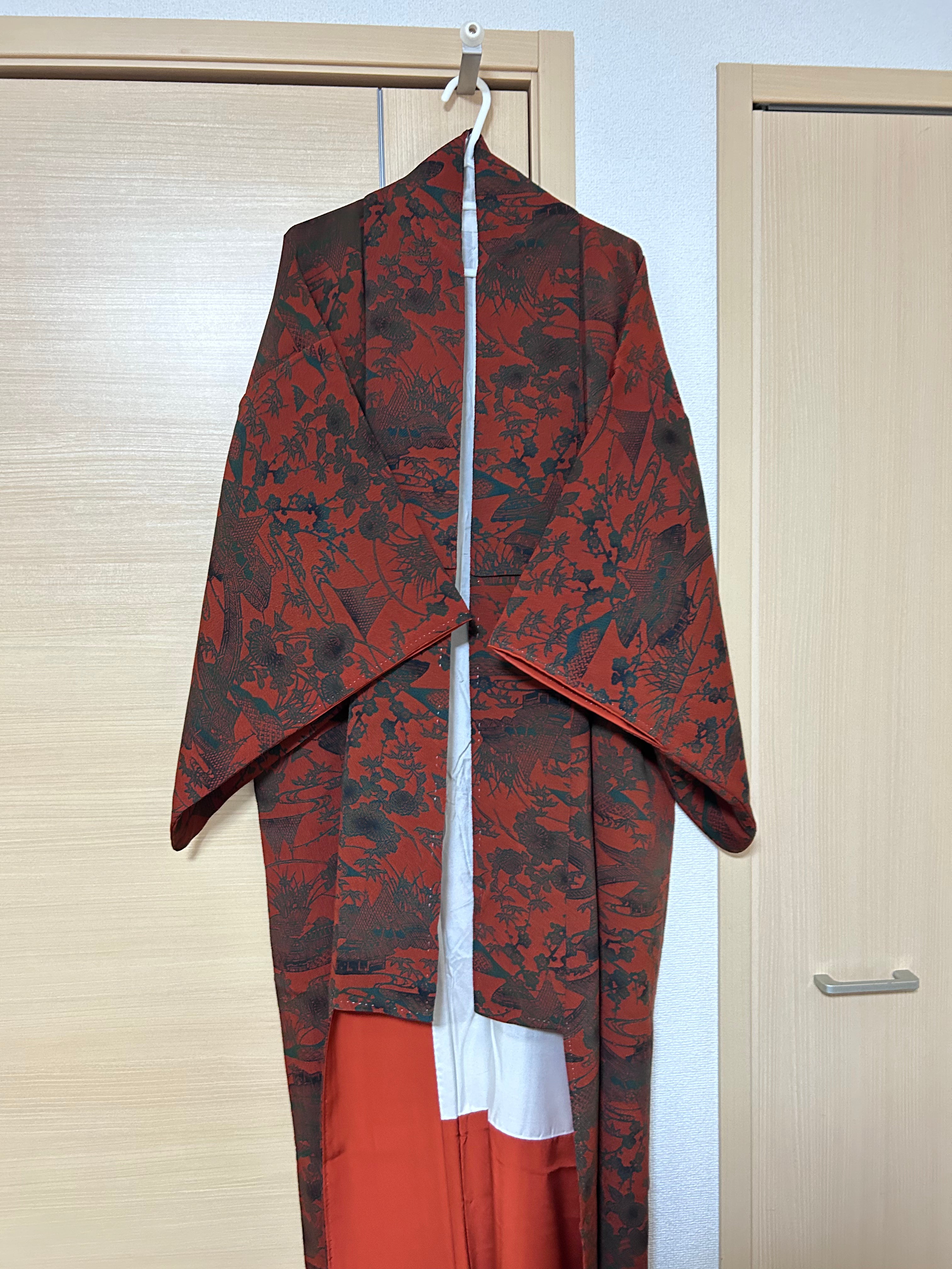 Vintage Japanese Kimono in Deep Red with Black Traditional Pattern